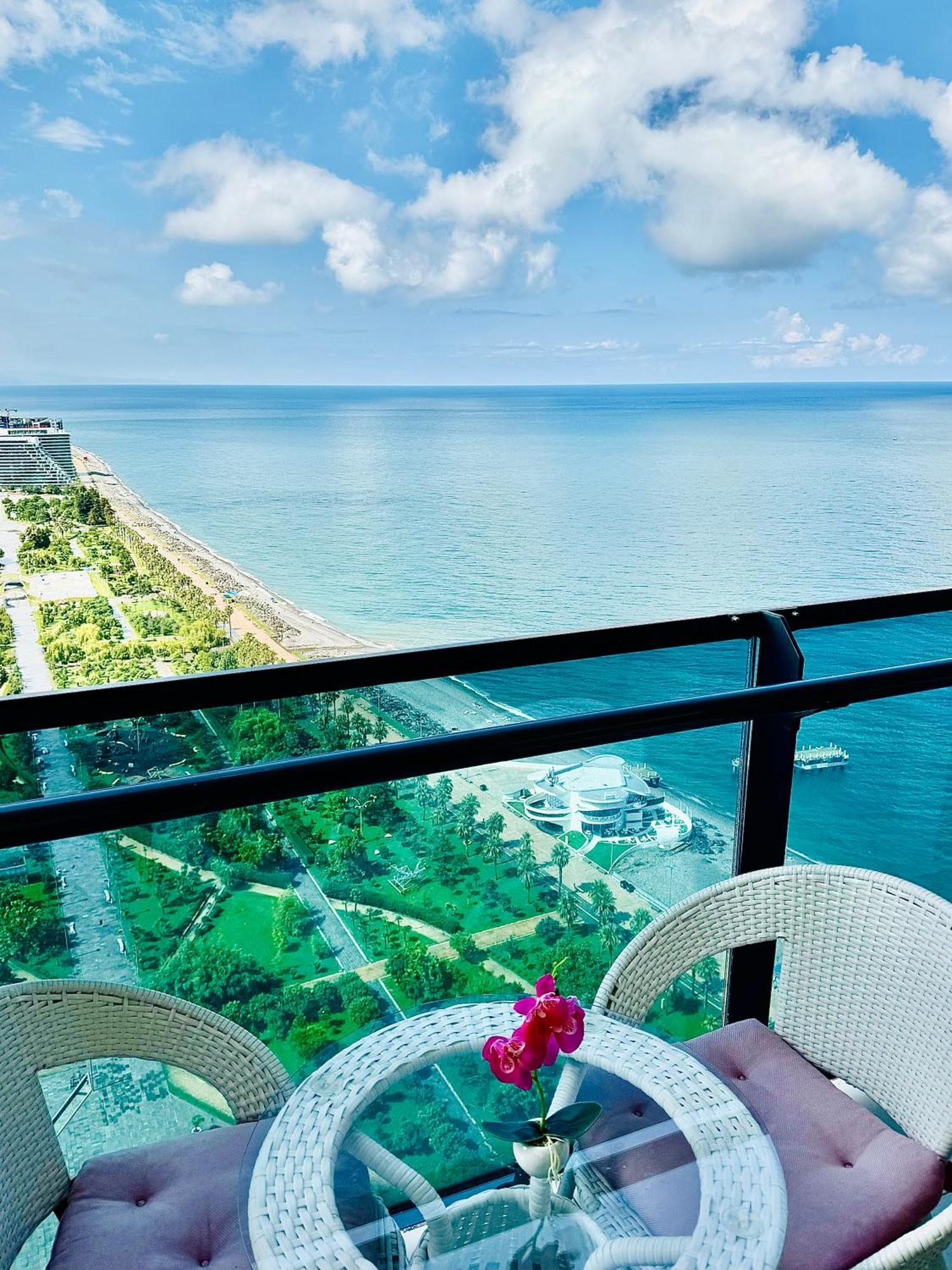 Sea View Apartments Orbi Beach Tower Batumi Exterior foto